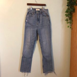 Abercrombie and Fitch The Ankle Straight Ultra High Rise Jeans. Curve Love 26W